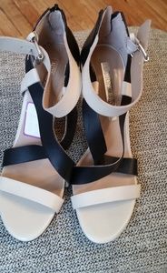 NWT Audrey Brooke black and nude heels